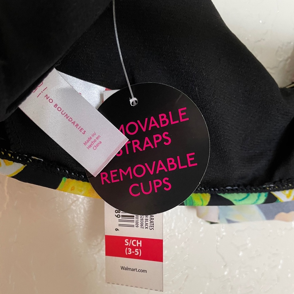 Two bikini tops. - Picture 6 of 7